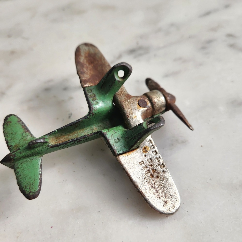 Vintage Hubley Cast Iron Toy Airplane Green Silver Propeller Plane Military - Picture 3 of 3
